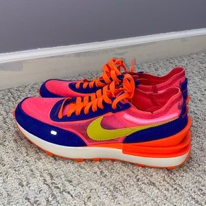 womens nike waffle 1 sneakers
